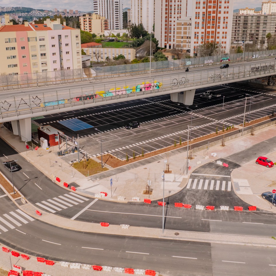 Parque de Estacionamento e Requalificação de espaço público, Azinhaga da Cidade