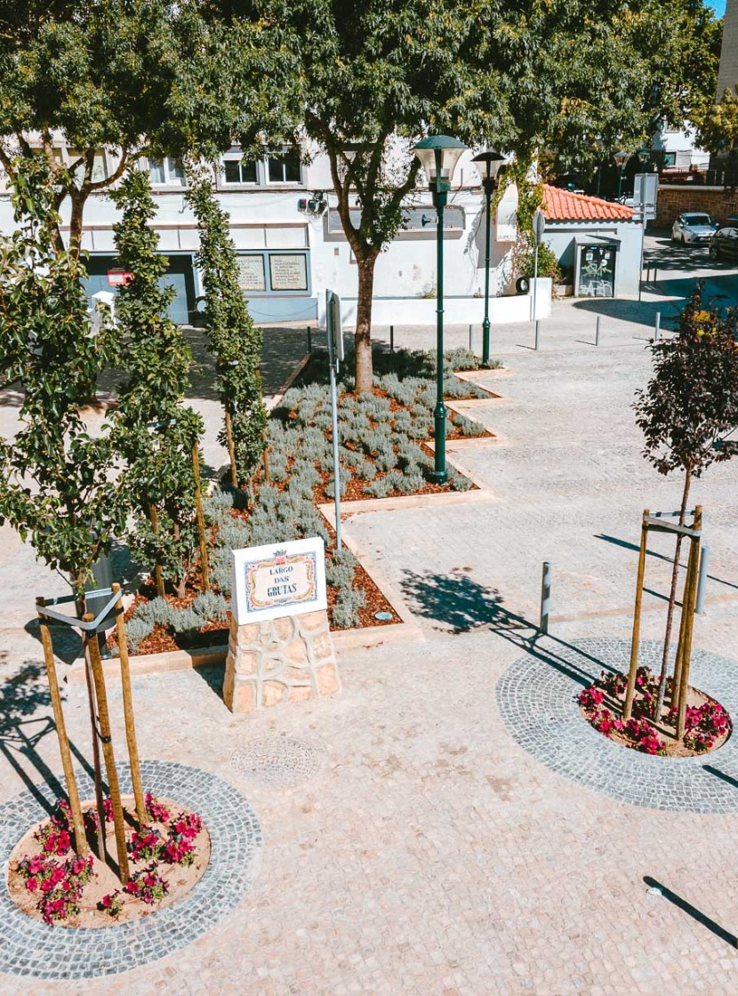 Largo das Grutas