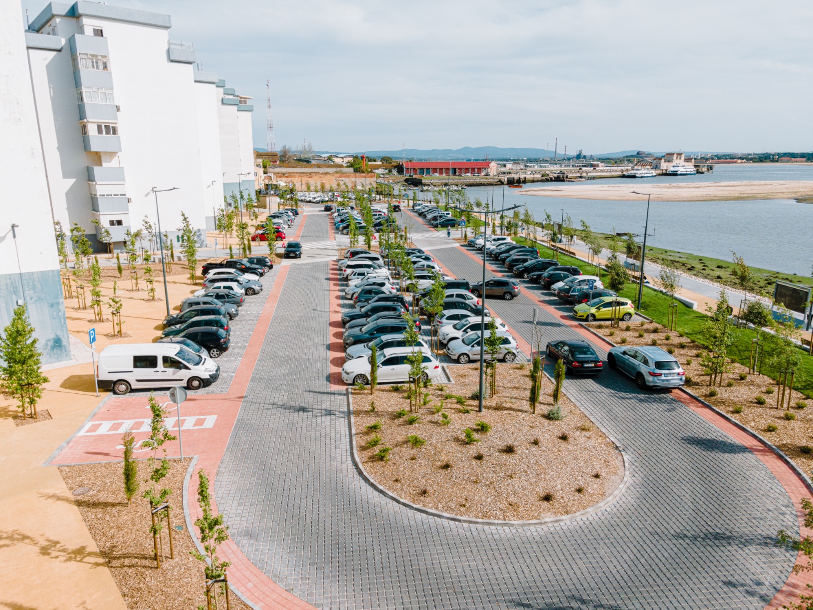 Requalificação da zona Ribeirinha do Barreiro - Rua Miguel Pais